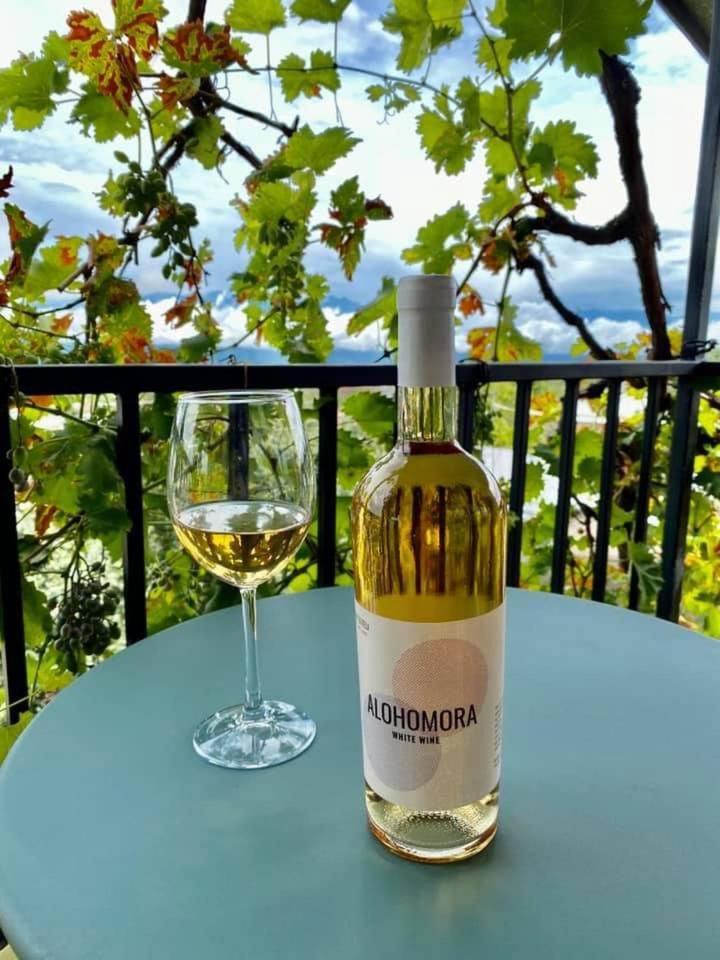 Hestia - Hotel, Wine And View テラヴィ エクステリア 写真